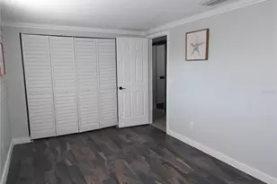 8822 Rocky Creek Dr, Tampa, FL 33615 - Photo 17