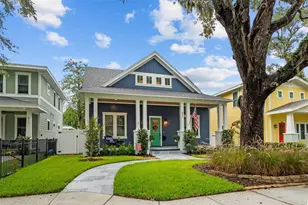 607 12th Ave S, Saint Petersburg, FL 33701 - Photo 1