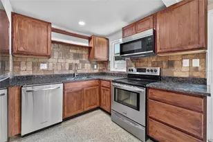 506 Shamrock Rd, Brandon, FL 33511 - Photo 13
