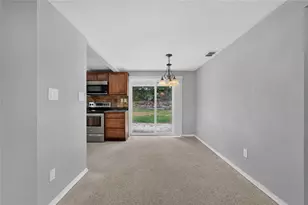 506 Shamrock Rd, Brandon, FL 33511 - Photo 9