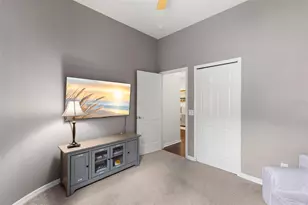 9706 Gretna Grn Dr, Tampa, FL 33626 - Photo 17