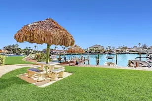51 Island Way, Clearwater Beach, FL 33767 - Photo 23