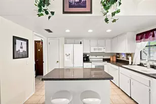 400 Fairbanks Rd, Spring Hill, FL 34608 - Photo 11