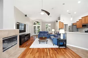 1258 Paradise Lake Dr, Tarpon Springs, FL 34689 - Photo 3