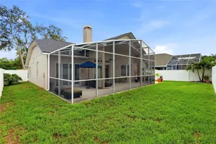 1258 Paradise Lake Dr, Tarpon Springs, FL 34689 - Photo 9