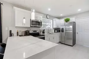 2717 W Cherry St, Tampa, FL 33607 - Photo 7