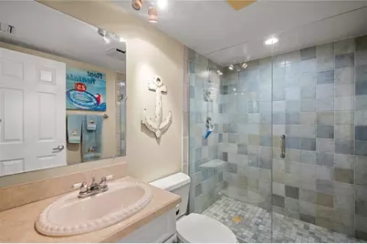 9525 Blind Pass Road #206, Saint Petersburg, FL 33706 - Photo 17