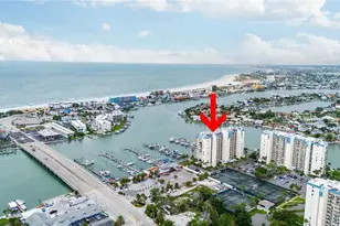 9525 Blind Pass Rd, Saint Petersburg, FL 33706 - Photo 3