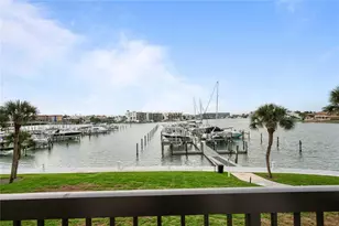 9525 Blind Pass Rd, Saint Petersburg, FL 33706 - Photo 27