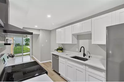 4885 1st Street NE #109, Saint Petersburg, FL 33703 - Photo 7