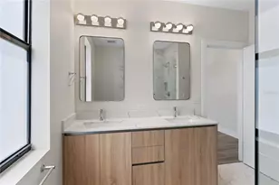 8407 Modano Pl, Tampa, FL 33614 - Photo 13