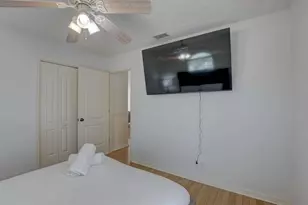 9914 Alavista Dr, Gibsonton, FL 33534 - Photo 17
