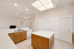 13750 Dowling Ln, Odessa, FL 33556 - Photo 11