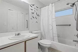 1210 Blufield Ave, Brandon, FL 33511 - Photo 17