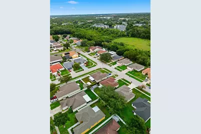 1210 Blufield Avenue, Brandon, FL 33511 - Photo 27