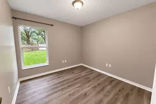 28427 Sunvale Pl, Wesley Chapel, FL 33543 - Photo 17