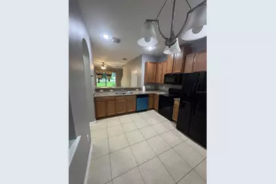2121 Broadway View Avenue, Brandon, FL 33510 - Photo 3