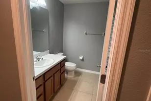 2121 Broadway View Ave, Brandon, FL 33510 - Photo 9