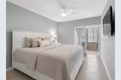 1109 Somerset Circle S, Dunedin, FL 34698 - Photo 13