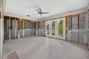 201 Snell Isle Blvd NE, Saint Petersburg, FL 33704 - Photo 17