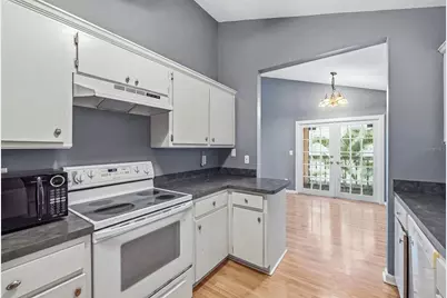 3002 W Cleveland Street #A8, Tampa, FL 33609 - Photo 9