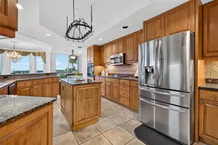 555 5th Ave NE, Saint Petersburg, FL 33701 - Photo 9