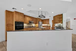 555 5th Ave NE, Saint Petersburg, FL 33701 - Photo 13