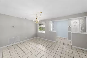 7002 Applewood Ct, Tampa, FL 33615 - Photo 9