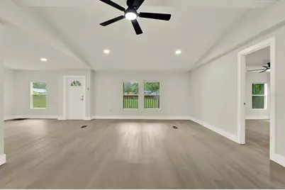 5801 Myrtle Lane, Tampa, FL 33625 - Photo 7