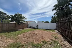 674 Heritage Ln, Largo, FL 33770 - Photo 19