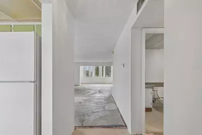1900 68th Street N #210, Saint Petersburg, FL 33710 - Photo 9