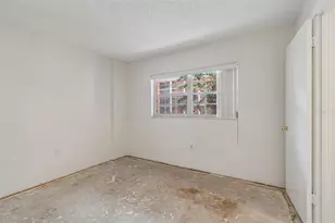 1900 68th St N, Saint Petersburg, FL 33710 - Photo 33
