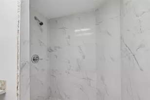 1900 68th St N, Saint Petersburg, FL 33710 - Photo 27
