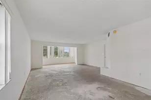 1900 68th St N, Saint Petersburg, FL 33710 - Photo 11