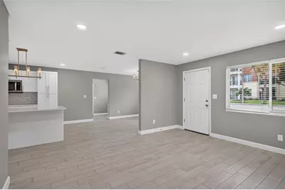 1610 N Lois Avenue, Tampa, FL 33607 - Photo 7