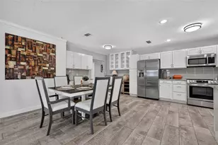 2711 27th Ave Dr W, Bradenton, FL 34205 - Photo 5