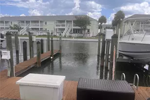 4728 Beach Dr SE, Saint Petersburg, FL 33705 - Photo 21