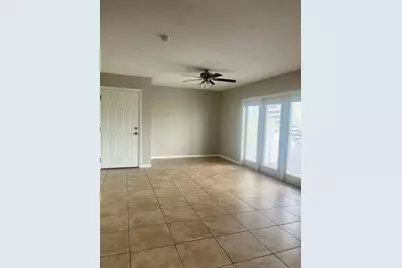 4728 Beach Drive SE #B, Saint Petersburg, FL 33705 - Photo 3