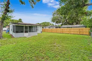 2311 35th St S, Saint Petersburg, FL 33711 - Photo 21