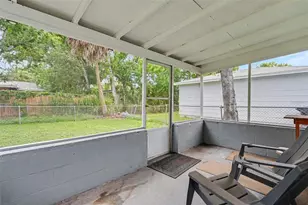 2311 35th St S, Saint Petersburg, FL 33711 - Photo 19