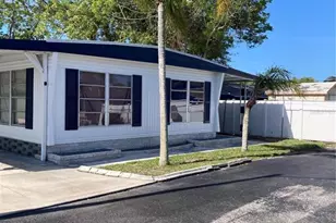 3212 W Tiki Dr, Holiday, FL 34691 - Photo 3