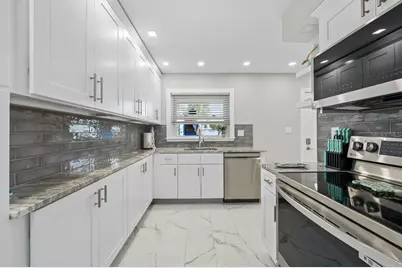 6061 2nd Street E #45, Saint Petersburg, FL 33706 - Photo 9