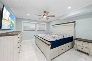 6061 2nd St E, Saint Petersburg, FL 33706 - Photo 19
