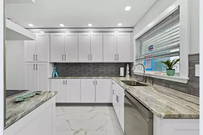 6061 2nd Street E #45, Saint Petersburg, FL 33706 - Photo 5