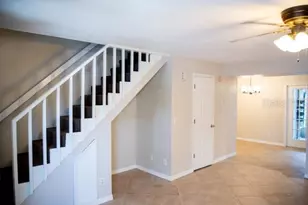 1594 Chateaux De Ville Ct, Clearwater, FL 33764 - Photo 3