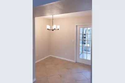 1594 Chateaux De Ville Court, Clearwater, FL 33764 - Photo 7