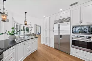 180 Beach Dr NE, Saint Petersburg, FL 33701 - Photo 15