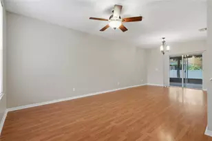 1236 Blenheim Ct, Wesley Chapel, FL 33543 - Photo 3