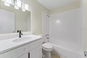 918 Otto Villa Pl, Tampa, FL 33612 - Photo 11