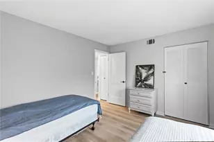 285 107th Ave, Saint Petersburg, FL 33706 - Photo 23
